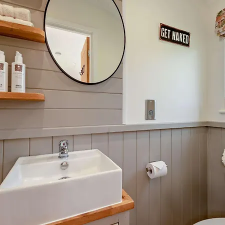 1 Bed In 96153 Holiday home