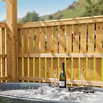 בית נופש 1 Bed In Penrith Oc-96153 פאטרדייל